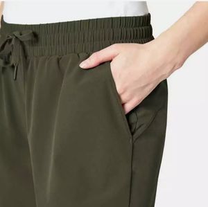 new! Mondetta Ladies' girls Pull-On Short Moisture wicking fast shipping nwt!